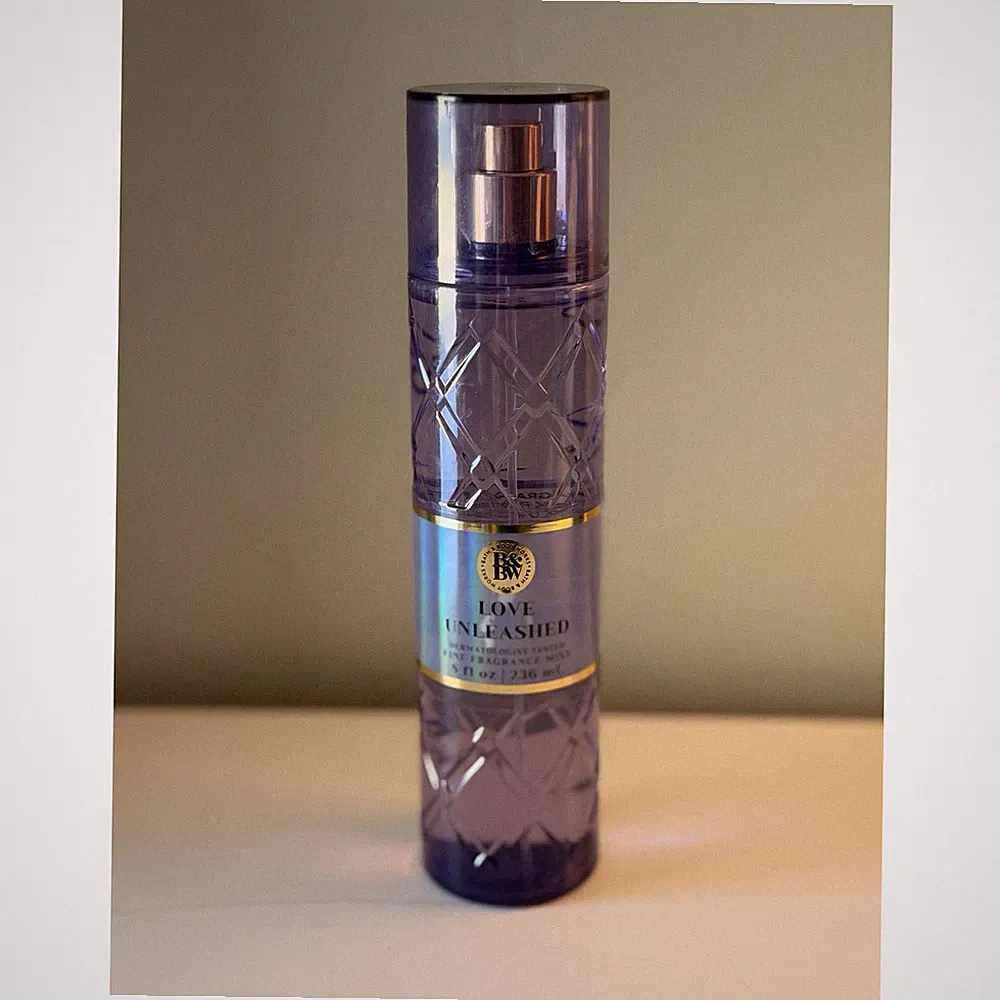 Bath & Body Works Love Unleashed Fine Fragrance Mist 8 fl oz / 236 mL